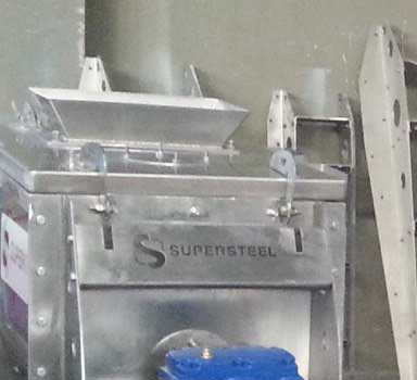 RIBBON BLENDER