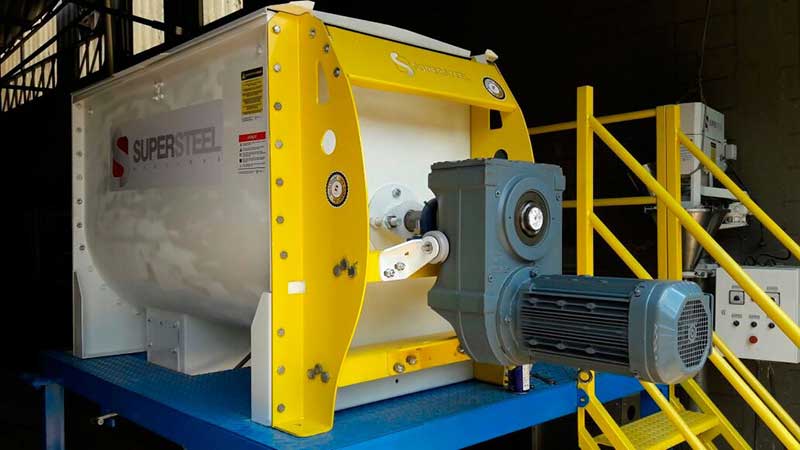 Ribbon Blender